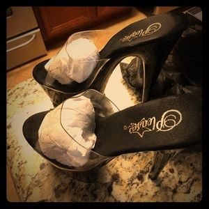 Pleaser heels. 🖤